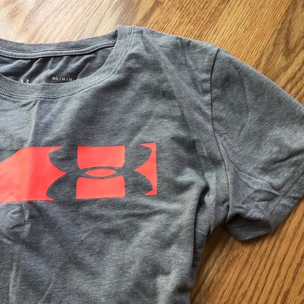 UNDER ARMOUR 🌟 Classic Tee 🌟